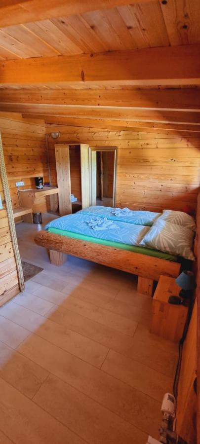 Guest House Mala Prica Zivinice Eksteriør billede