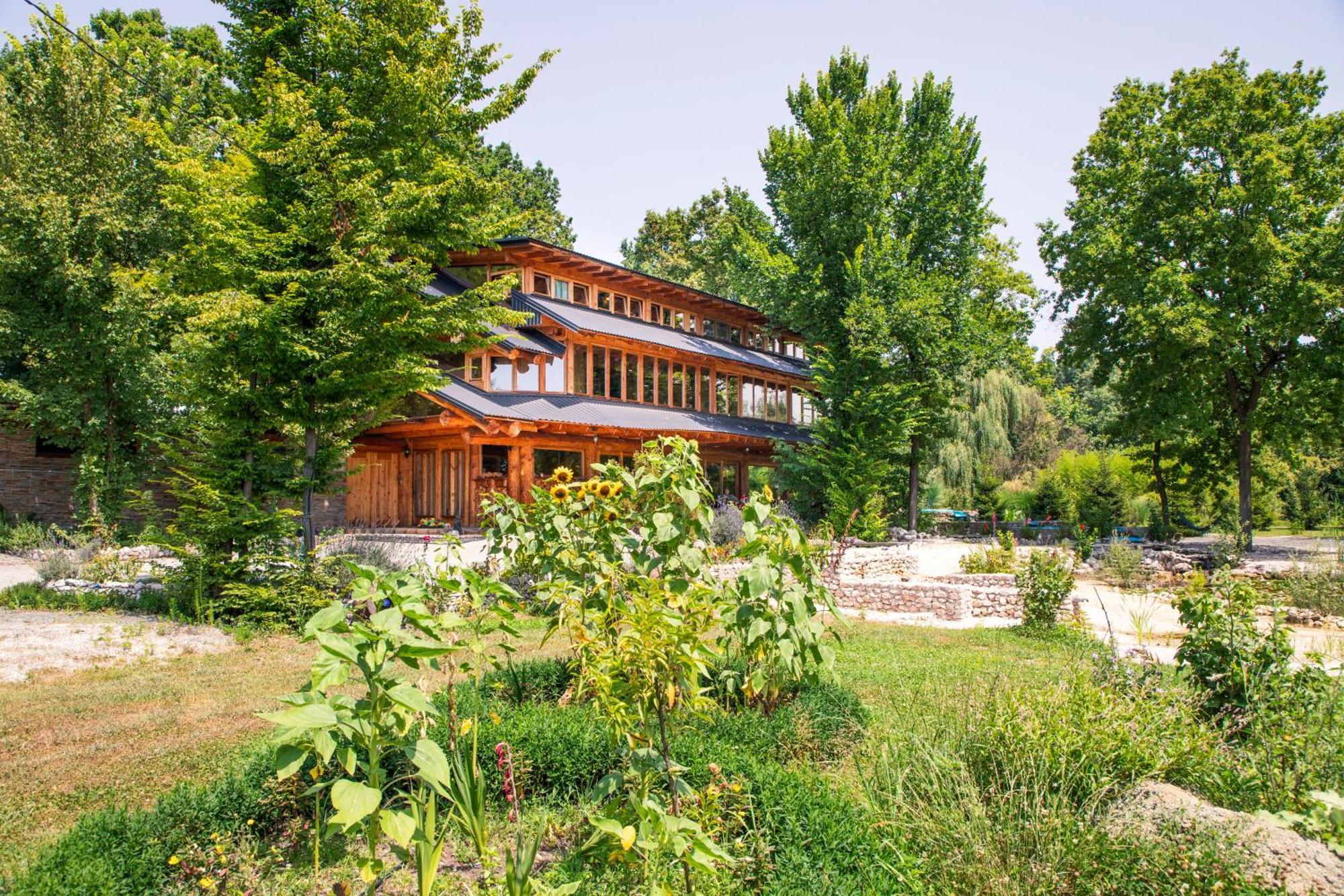 Guest House Mala Prica Zivinice Eksteriør billede