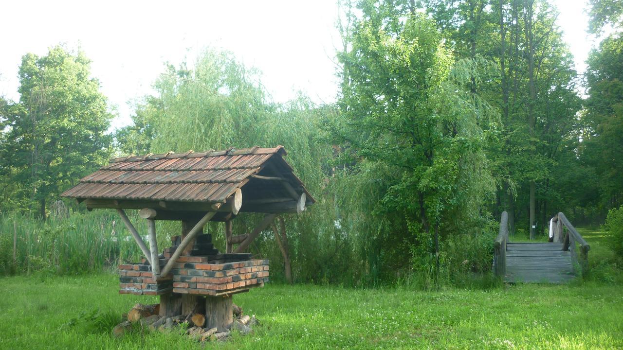 Guest House Mala Prica Zivinice Eksteriør billede